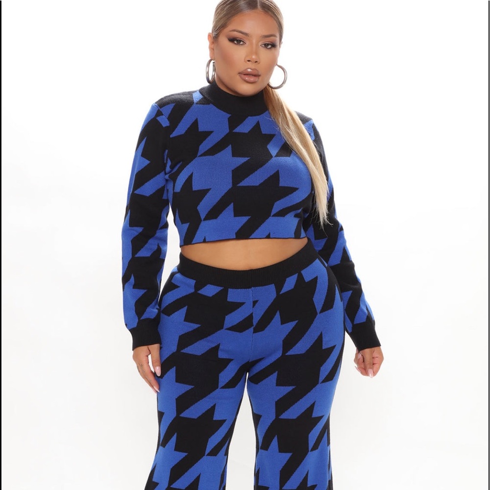 ❌SOLD❌2 piece sweater suit - Picture 5 of 8